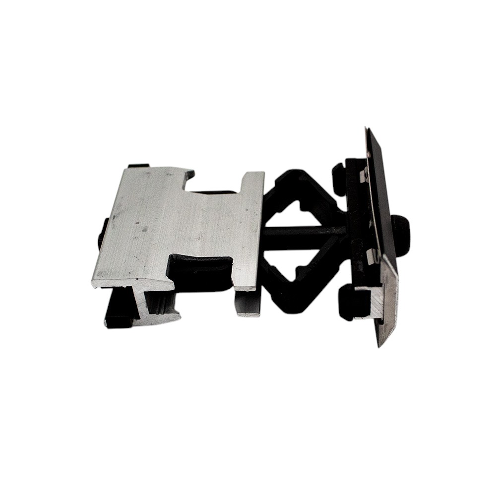 Van der Valk ValkPitched Mid Clamp - Black