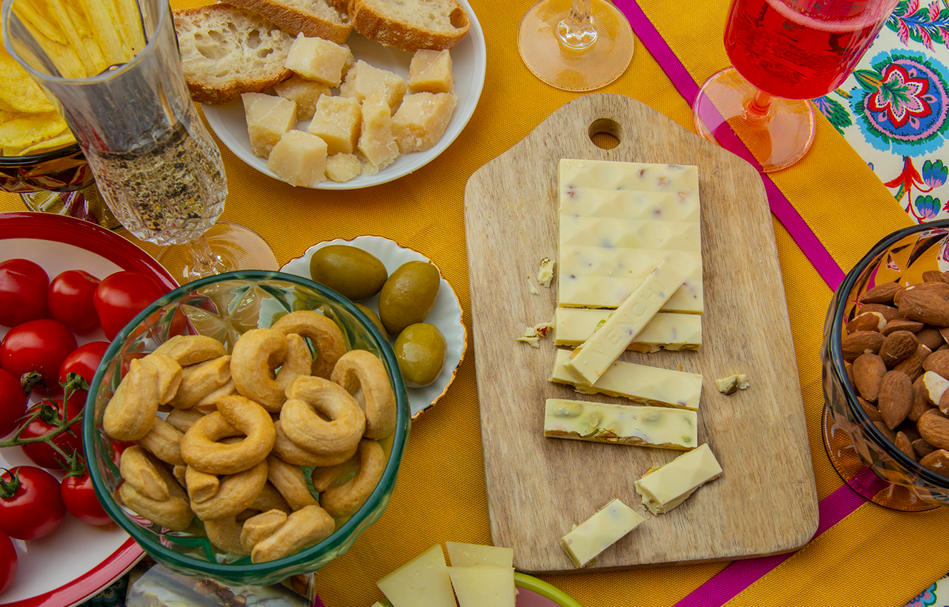 Try to add some chocolate to your aperitivo to make it gourmet!