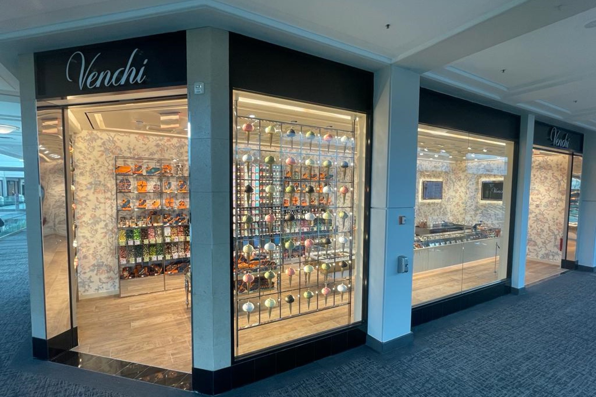 venchi westchester store front