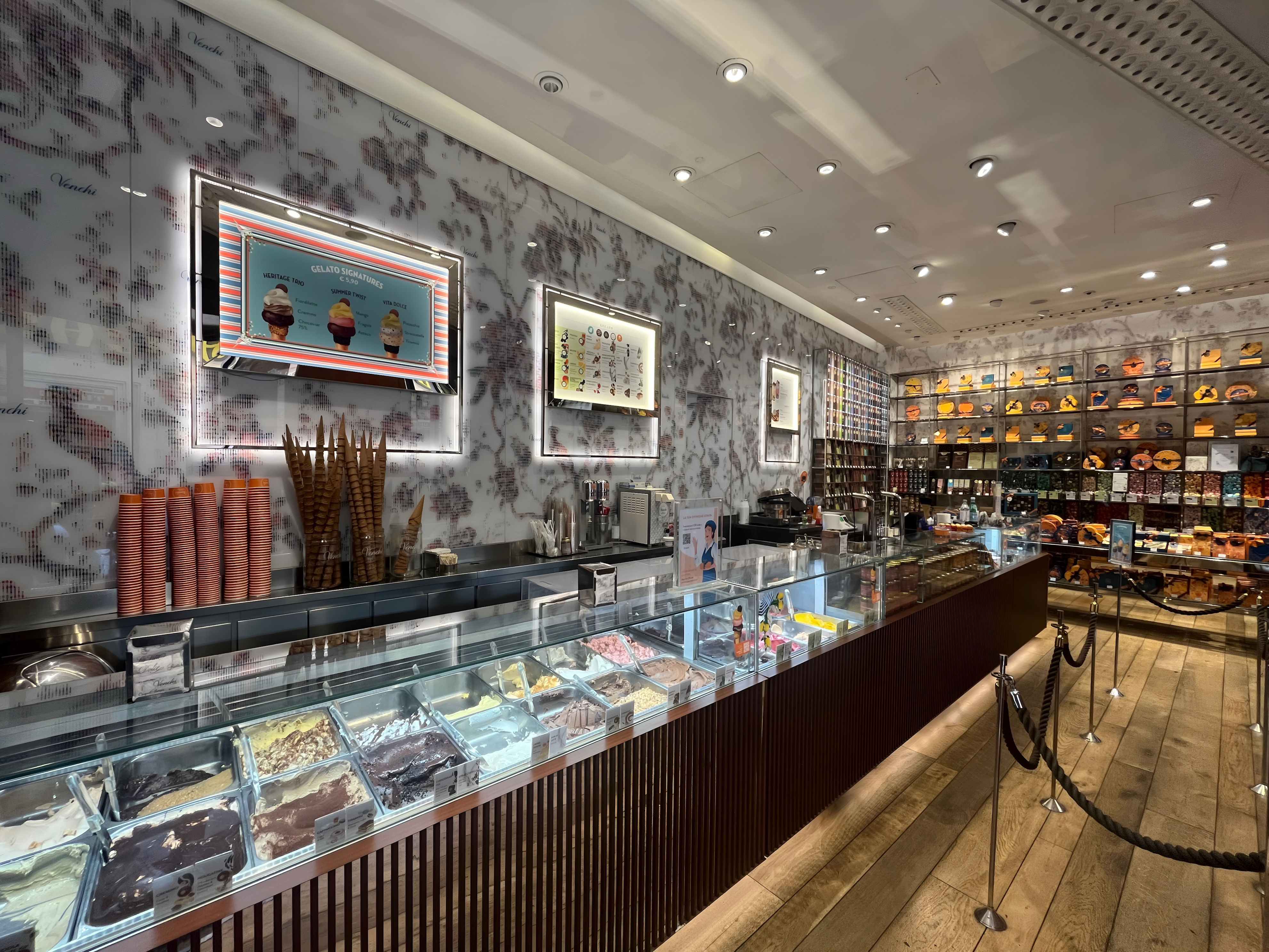Venchi Chocolate and Gelato, Rome Pantheon - Venchi, image size:3965x2974