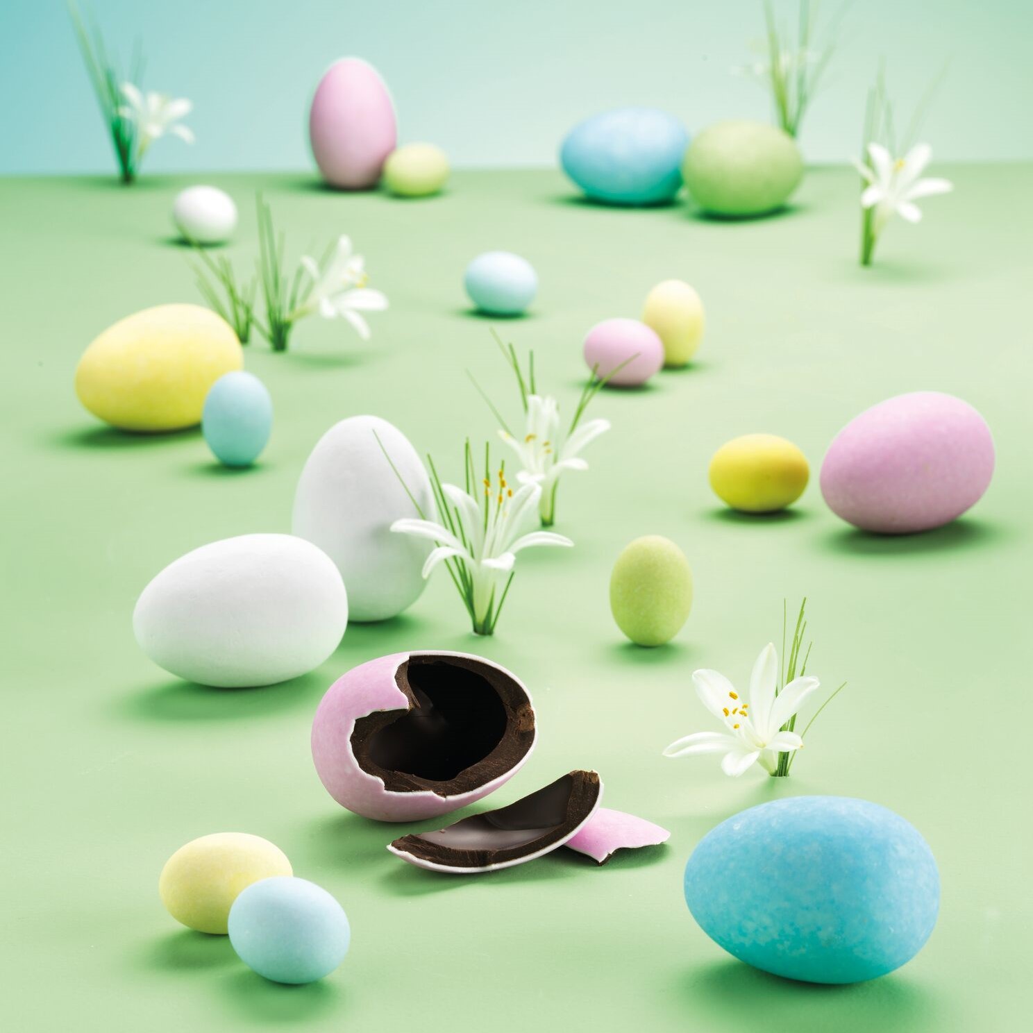 Easter candied eggs