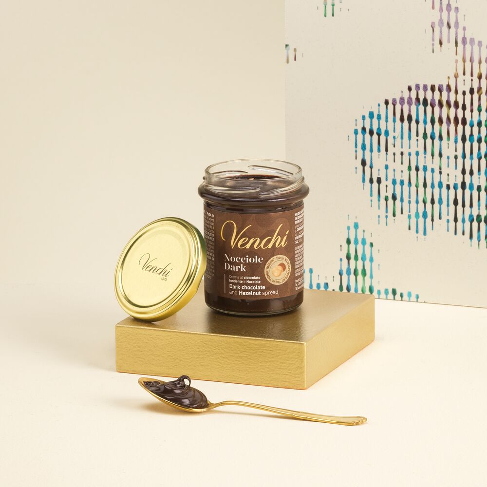 Hazelnut spread: dark chocolate, 7.05 oz