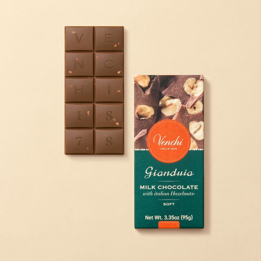 Milk Hazelnut Gianduja Bar: an hazelnut explosion in a perfect balance between creamy milk Gianduja and crunchy whole Piedmont Hazelnuts. Buy online!