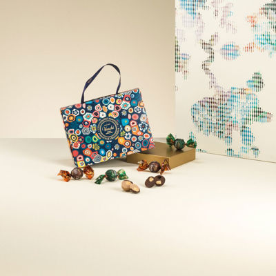 Small gift bag with Pearl chocolates 5.29 oz