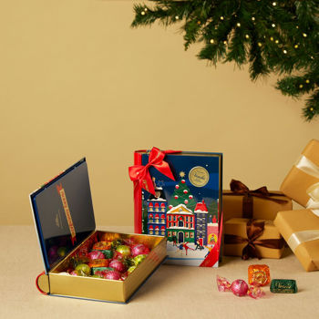 Christmas Maxi Book with assorted chocolates 7.05 oz