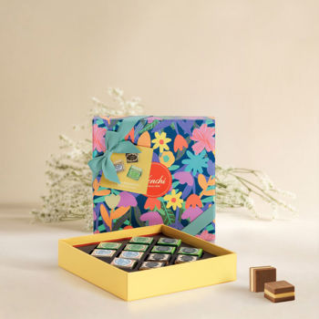 Spring box with assorted Cremino chocolates 4.76 oz