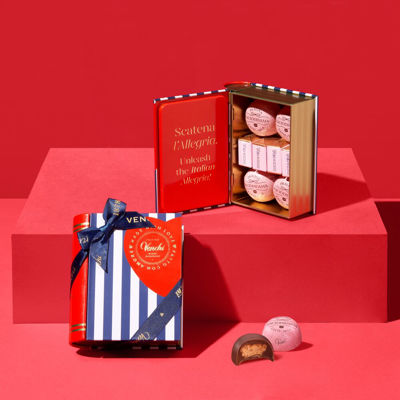 Mini Book With BacioDiDama and Cremino Caramel Gold 3.70 oz