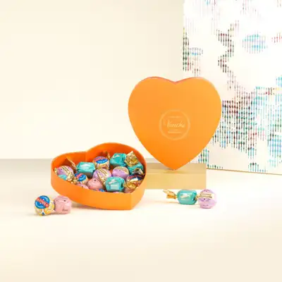 Heart gift box with Italian Desserts chocolates 268 g