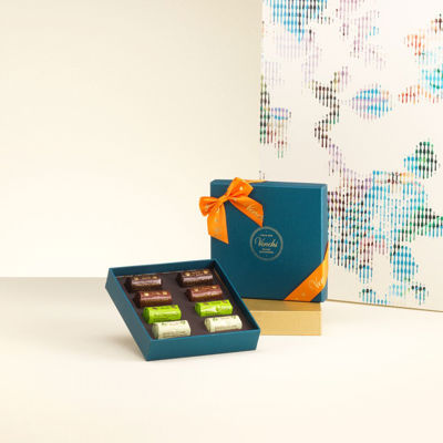 Blue Murrine gift box with chocolate ingots 4.12 oz