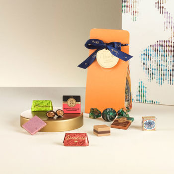 Murrine gift box with assorted chocolates 98 g