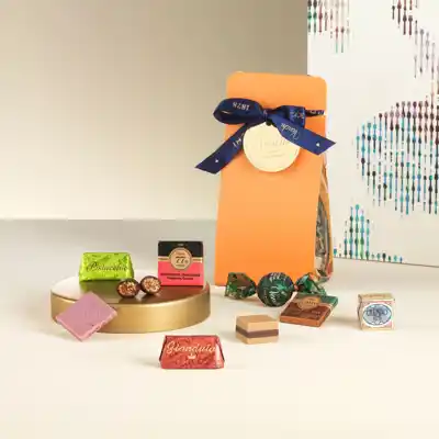 Murrine gift box with assorted chocolates 98 g