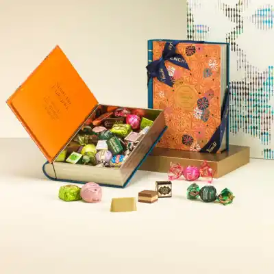 Maxi Murrine gift book with assorted chocolates 333 g