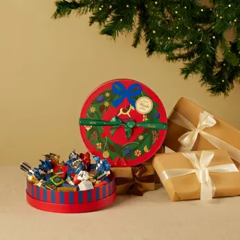 Christmas gift hamper with assorted chocolates 275 g