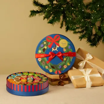 Christmas gift hamper with Chocoviar chocolates 1.1 kg