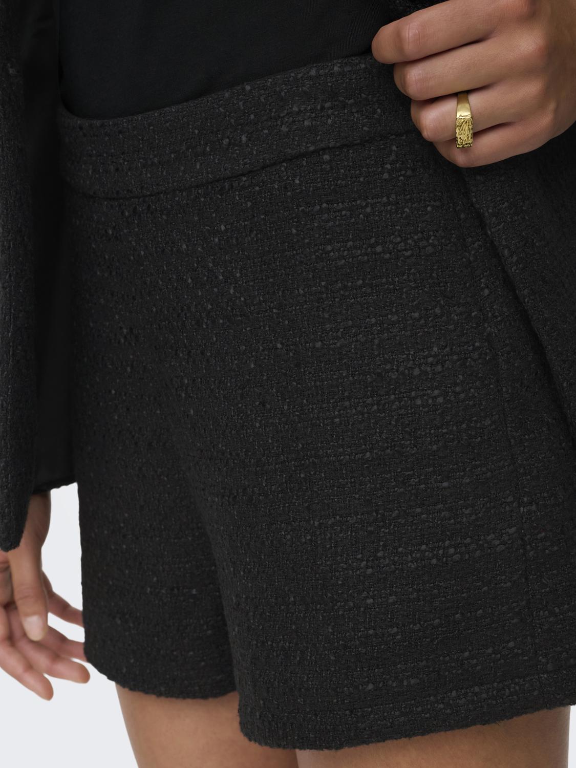 ONLLUKI BOUCLE SHORTS TLR - 4