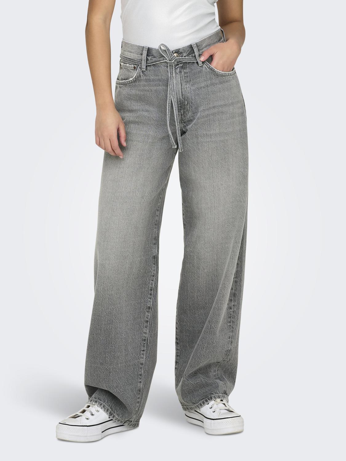ONLGIANNA Straight fit jeans med bæltestropper og midt i taljen