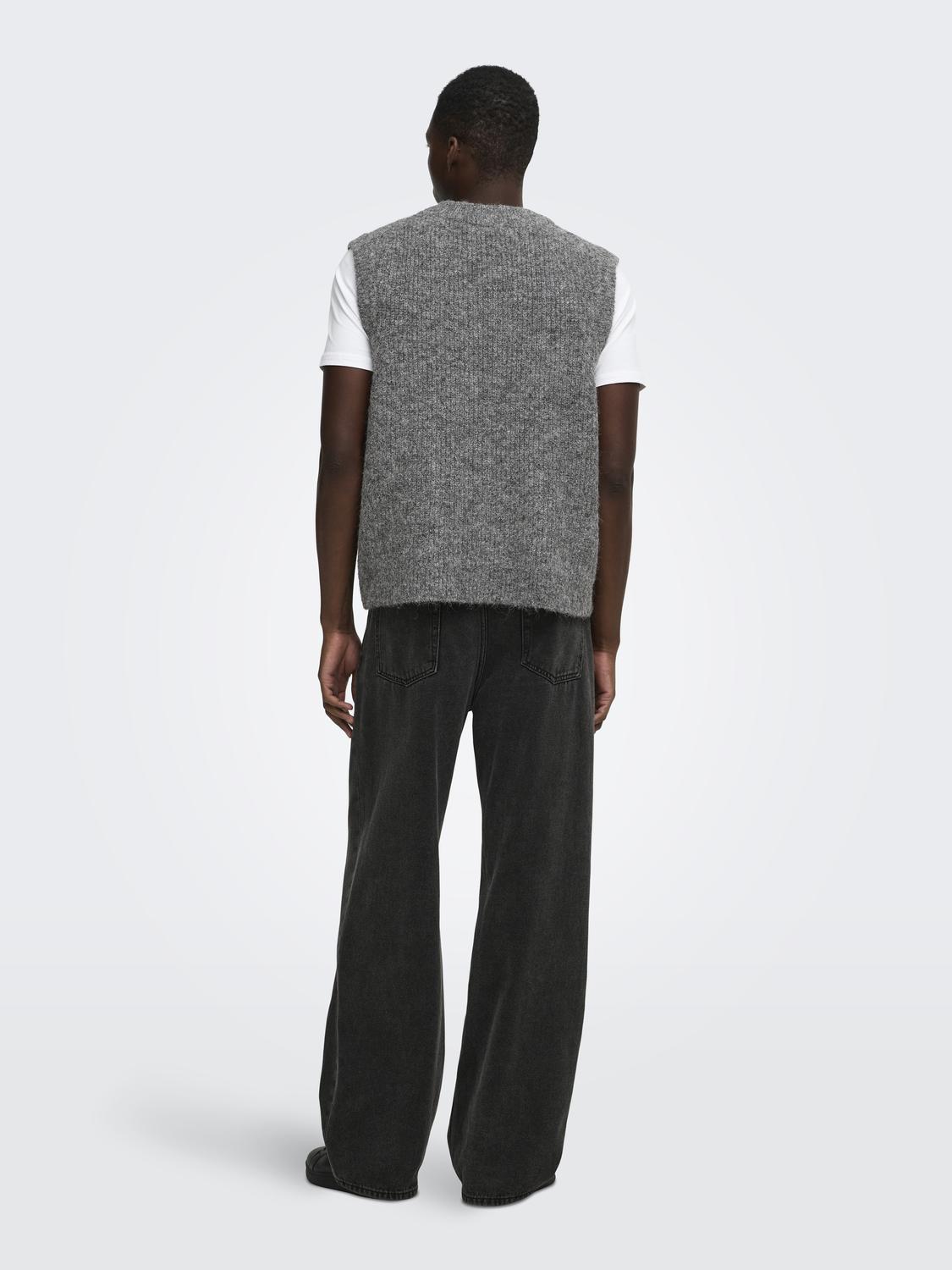 ONSTROY RLX 12 V-NECK VEST - 2