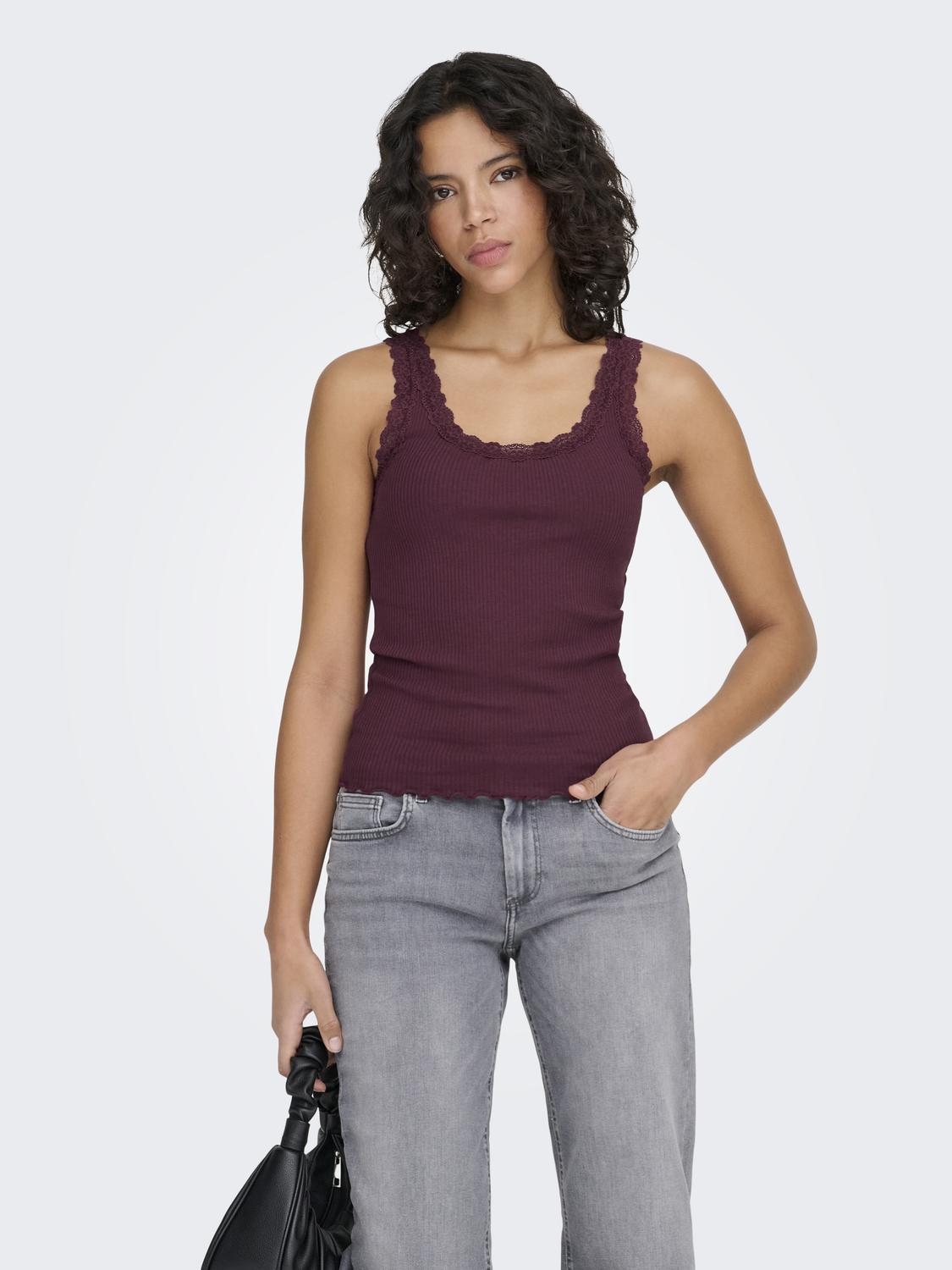 ONLSARA BASIC U-hals ærmeløs tanktop med blondedetalje