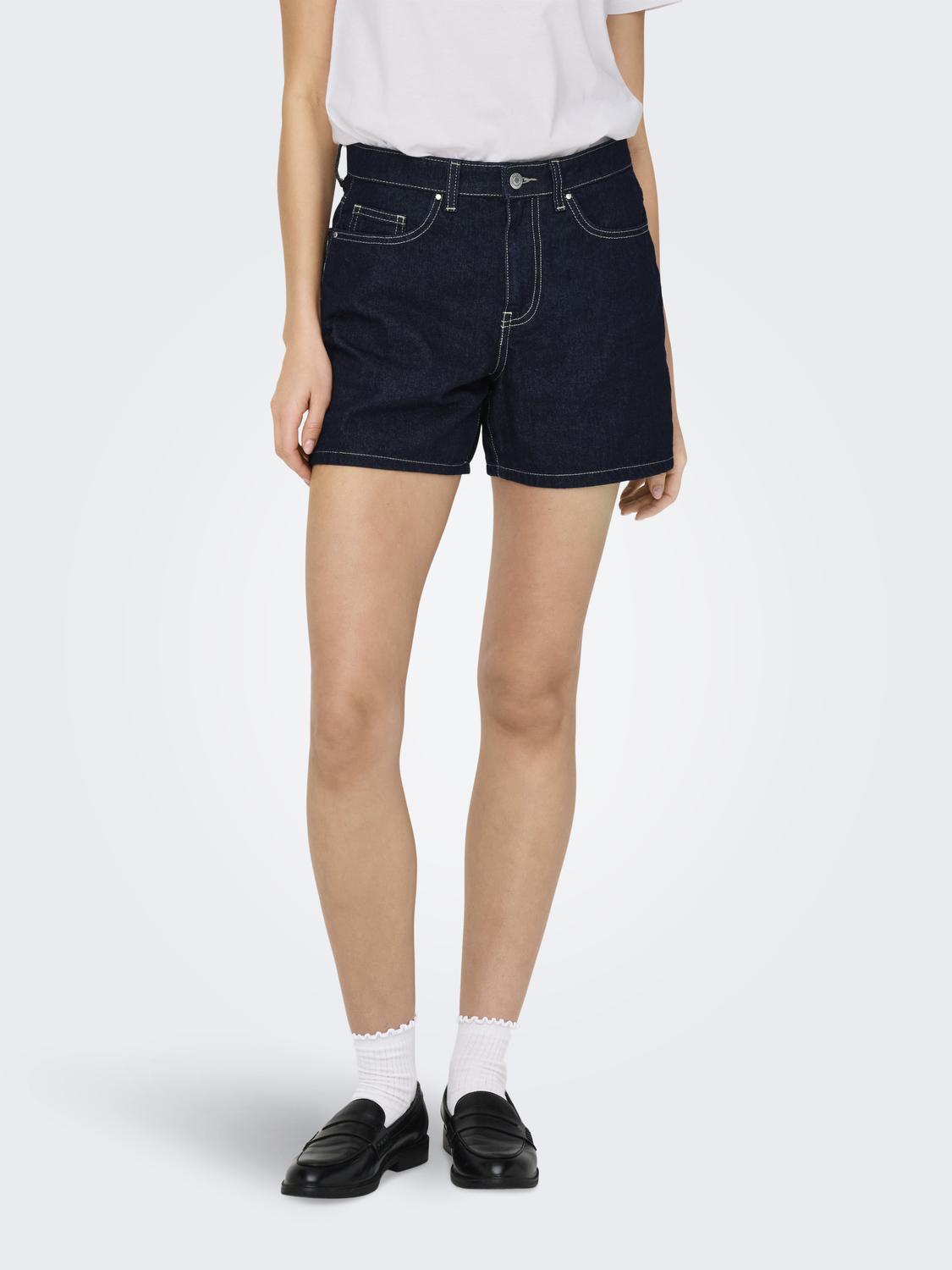 ONLPHINE Regular Fit Denim Shorts med knaplukning og lommer foran
