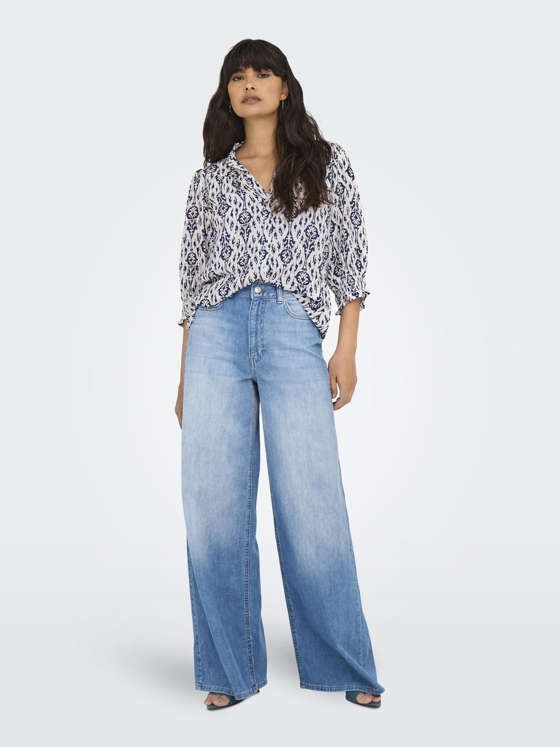 ONLRAYA Feminin skjorte med regular fit og 3/4 ærmer