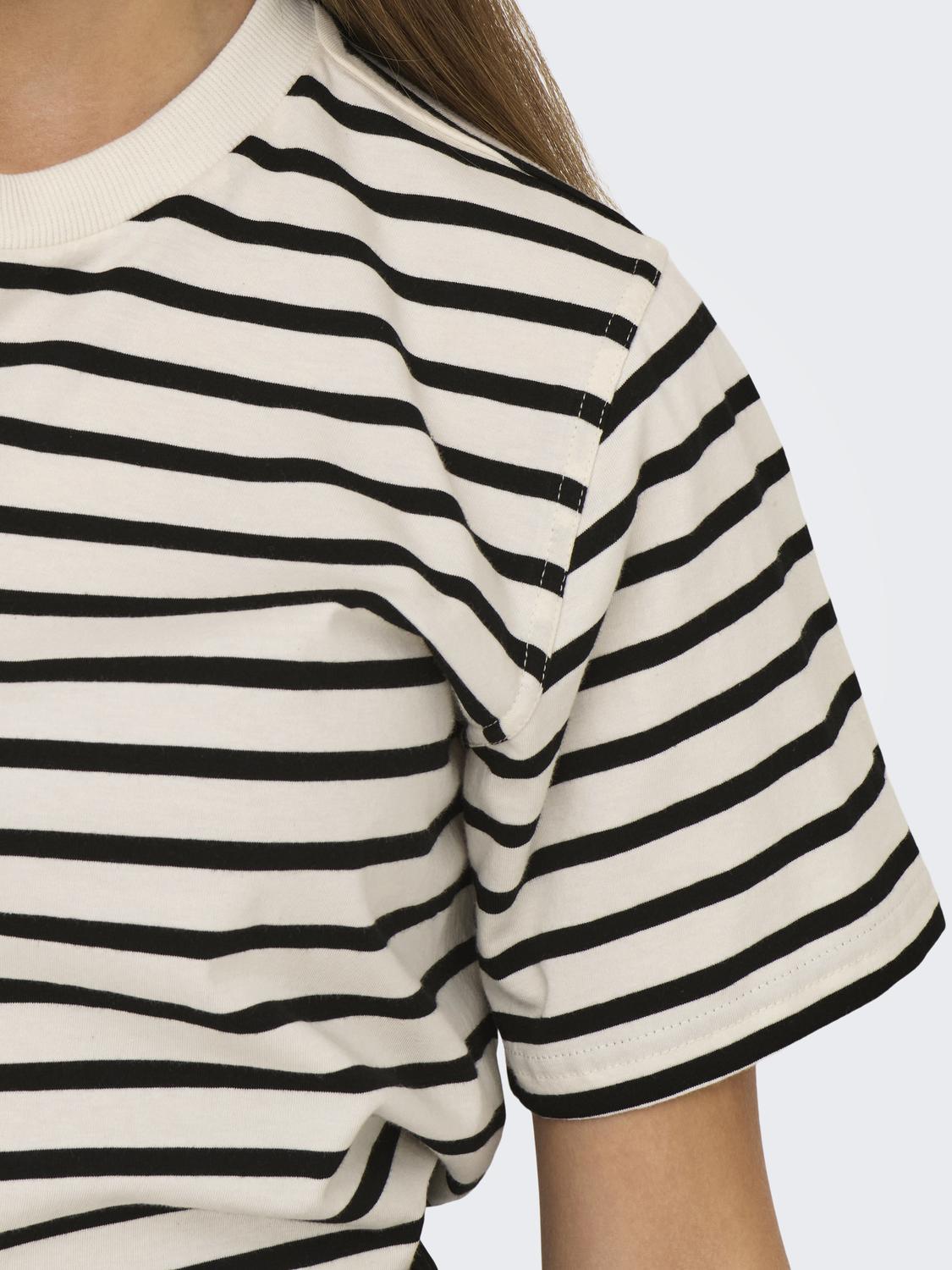 ONLLIVINA Dagelijks gebruik: Comfortabel T-shirt met O-hals en korte mouwen