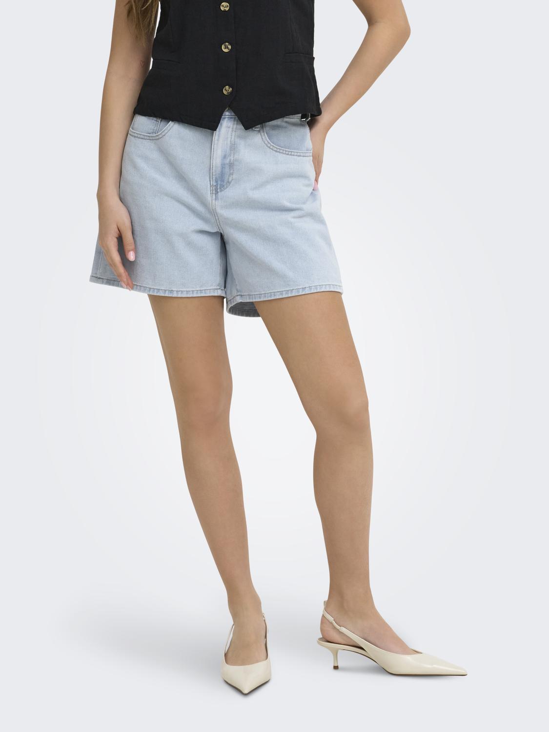 ONLPHINE Jeansshorts mit normaler Passform mit Knopfverschluss und Vordertaschen