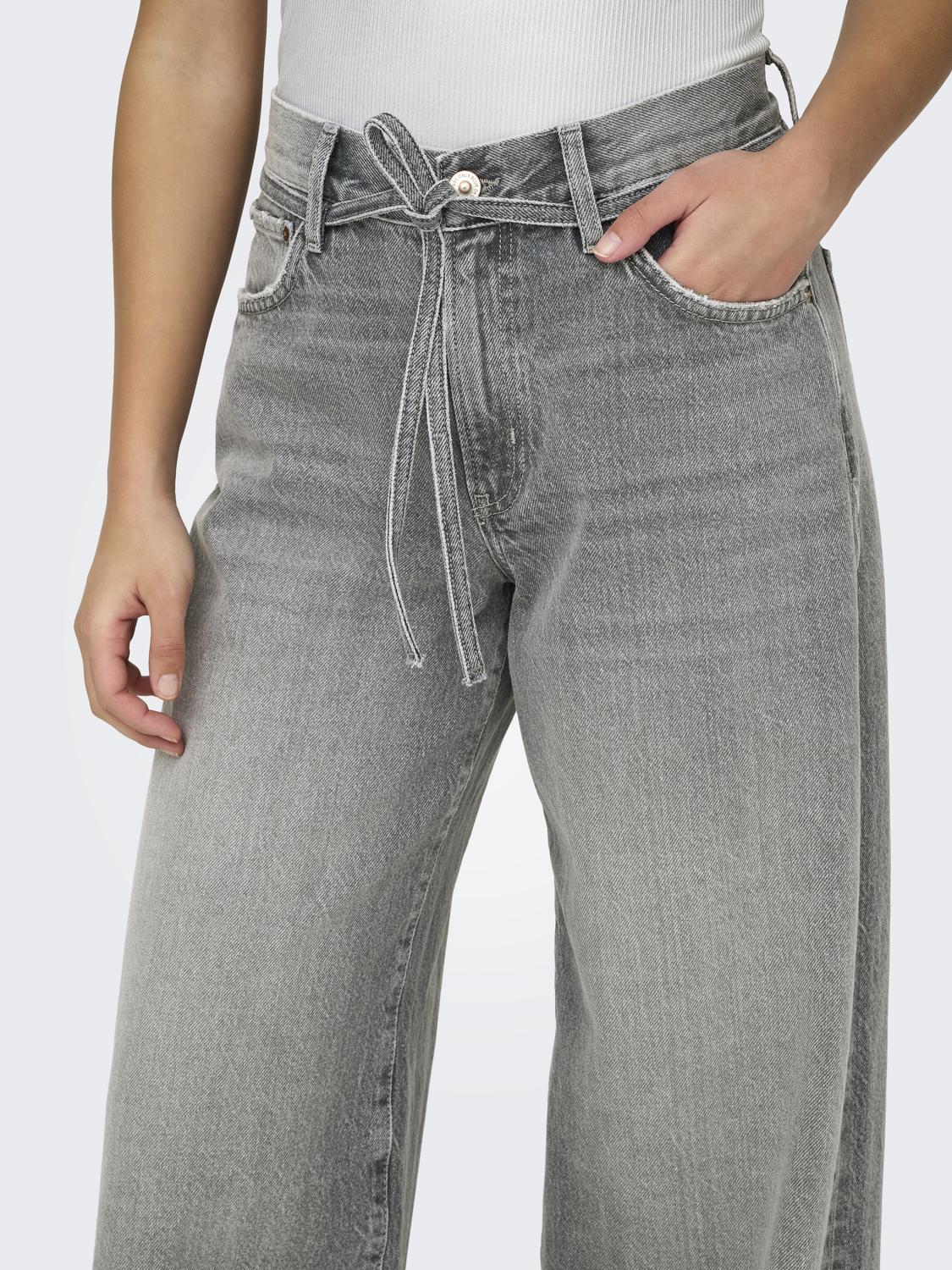 ONLGIANNA Straight fit jeans med bæltestropper og midt i taljen