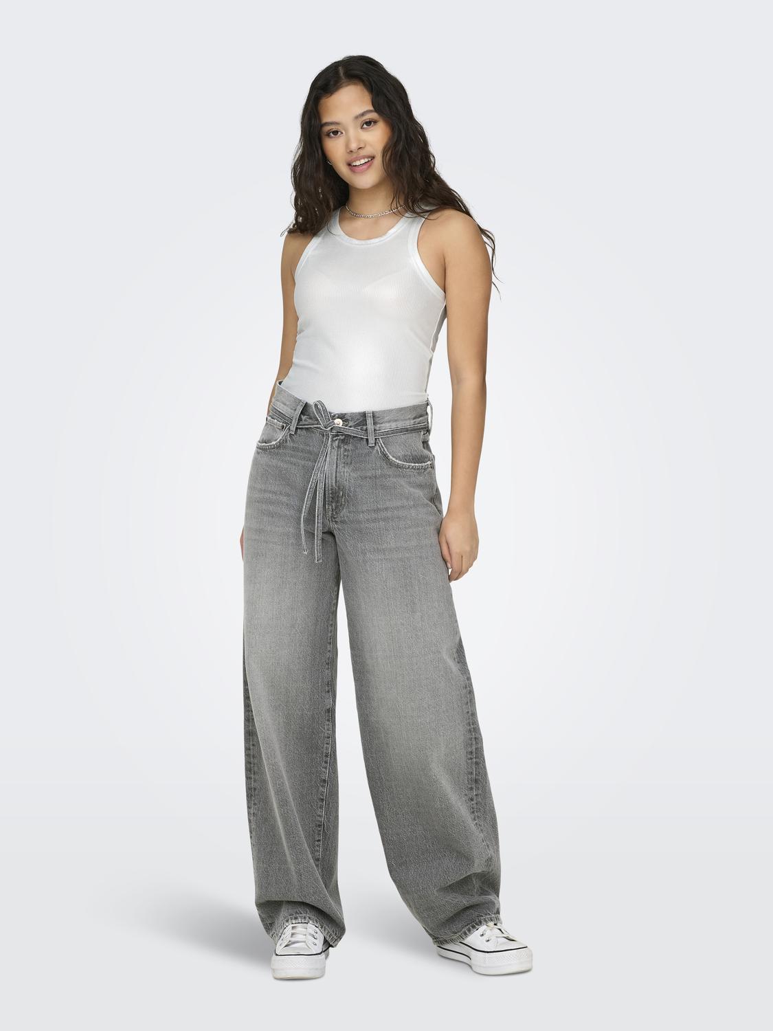 ONLGIANNA Straight fit jeans med bæltestropper og midt i taljen