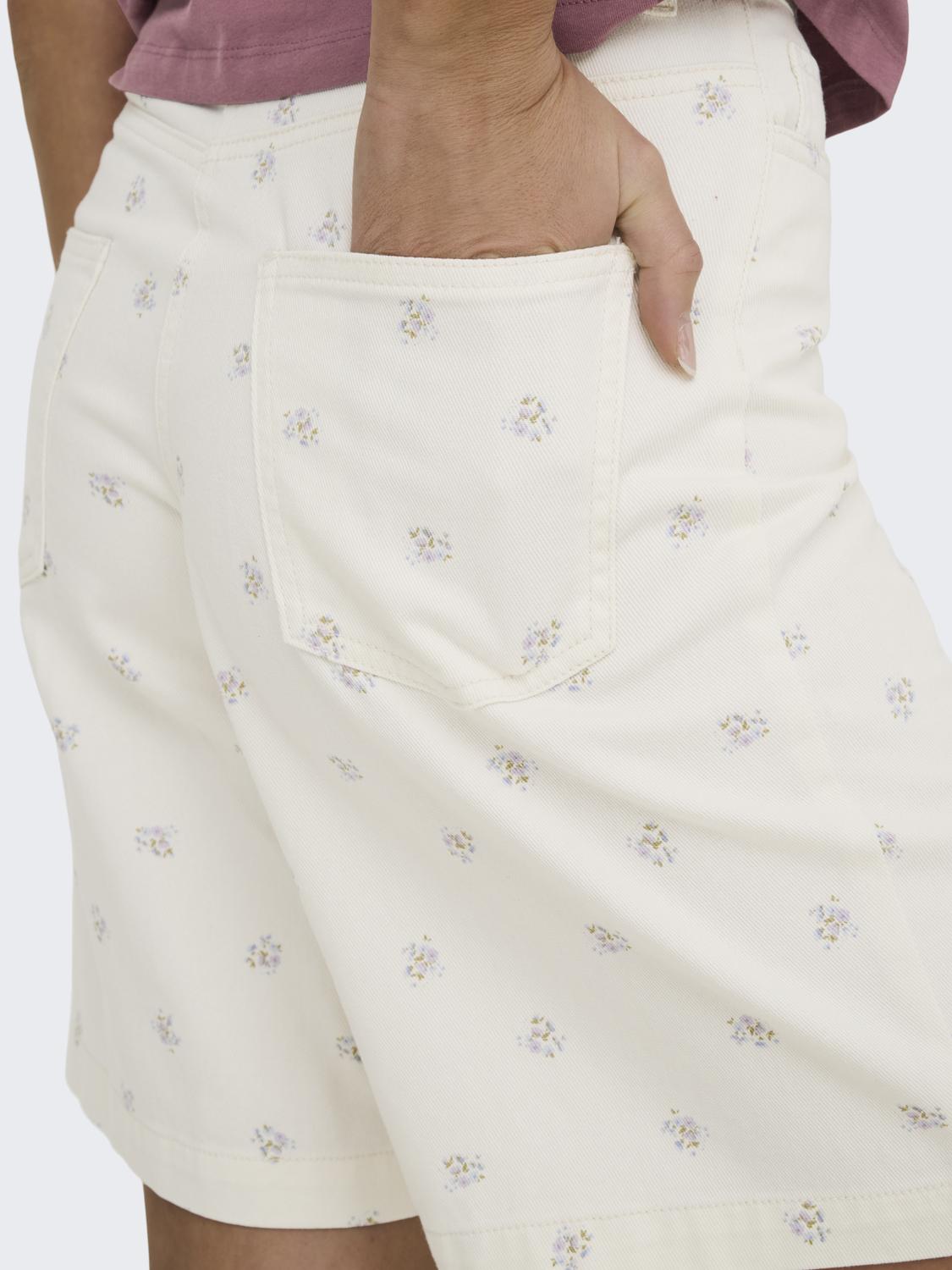 ONLNAOMI AOP BERMUDA SHORTS OTW