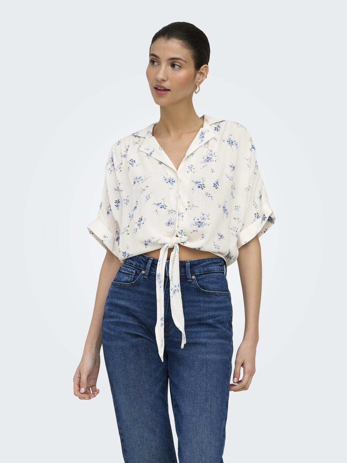 ONLPAULA Cropped vrouwelijk overhemd met knoopdetail