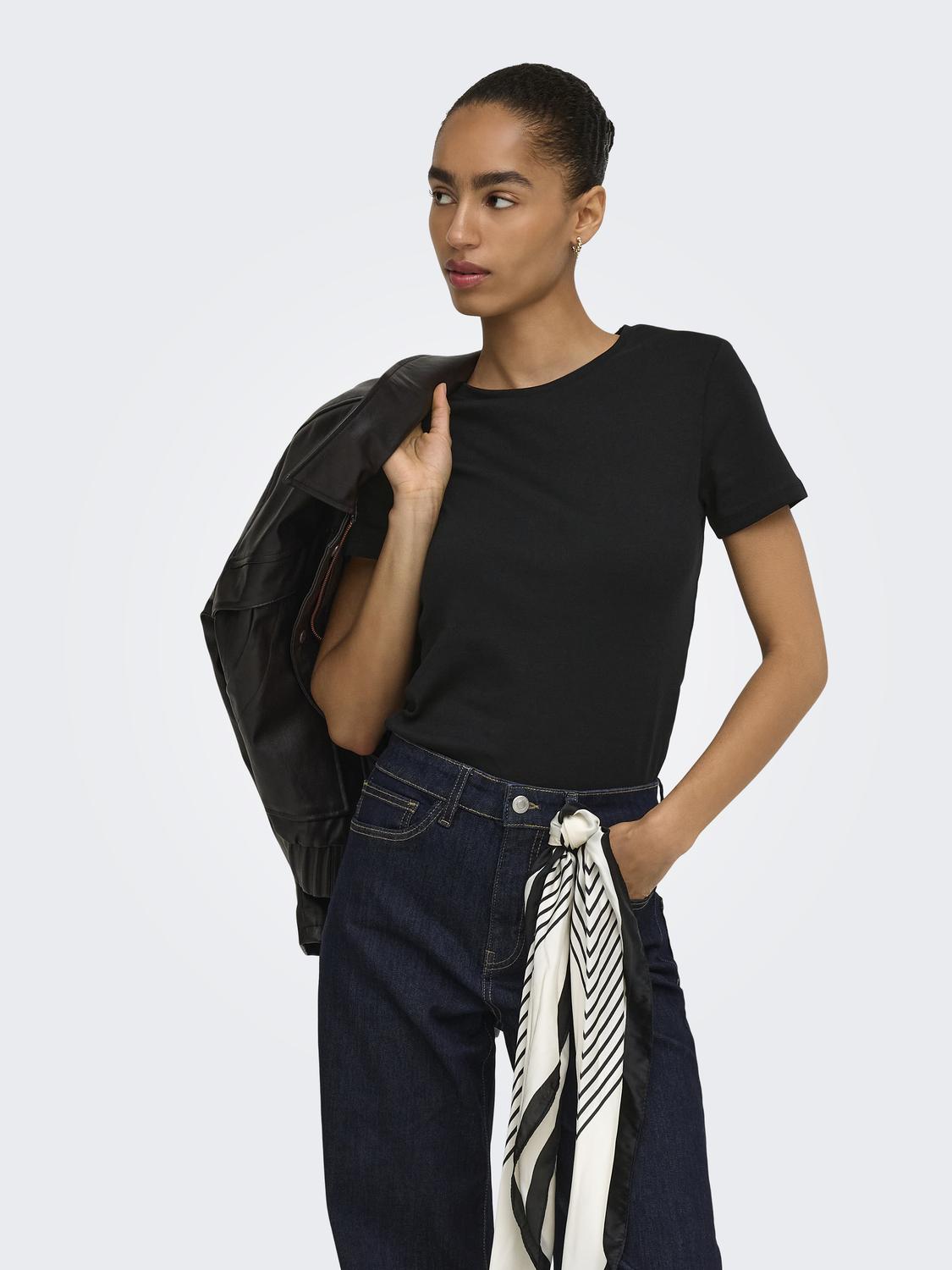 ONLRILEY Basic O-hals T-shirt med korte ærmer til unge damer
