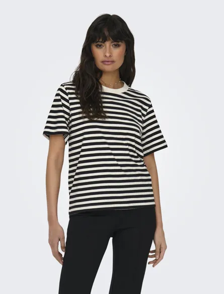 ONLLIVINA Hverdagstøj: Komfortabel T-shirt med O-hals og korte ærmer