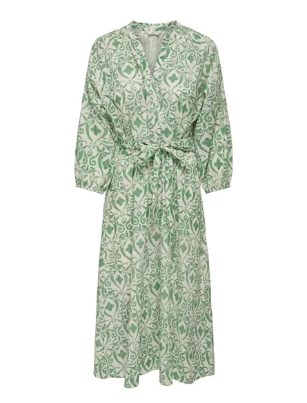 PGJOYCE 3/4 ærmet V-hals kjole i regular fit stil