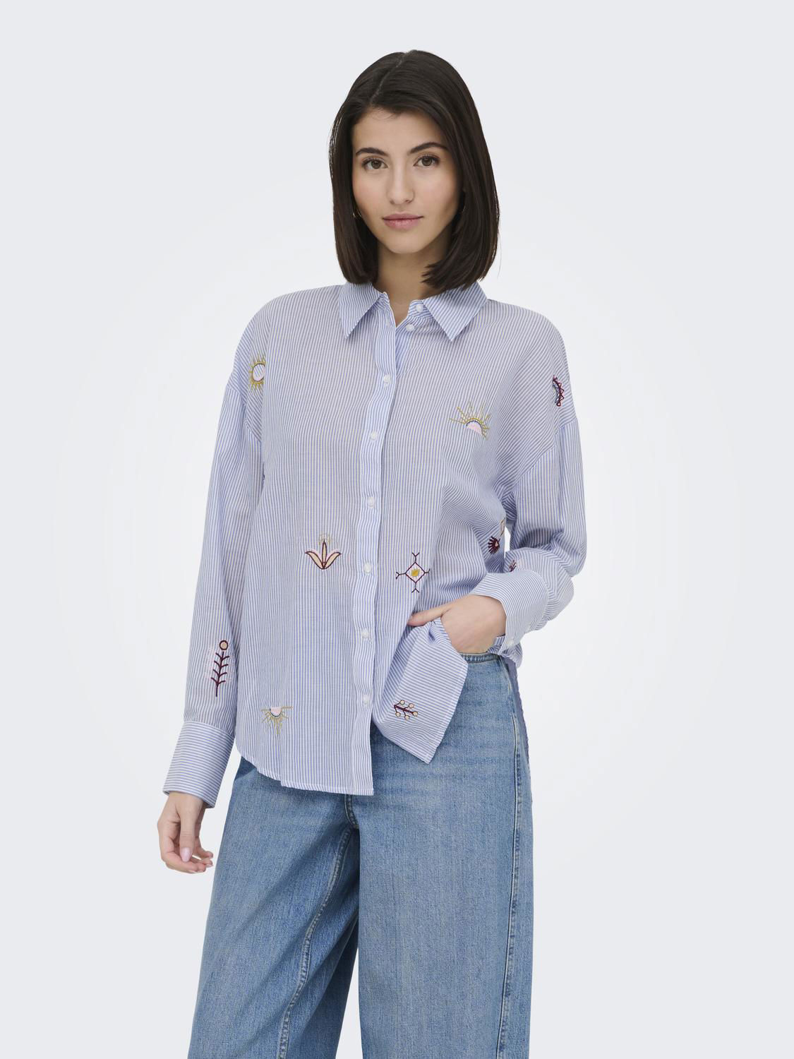 JDYPAIGE L/S LOOSE EMB. SHIRT WVN