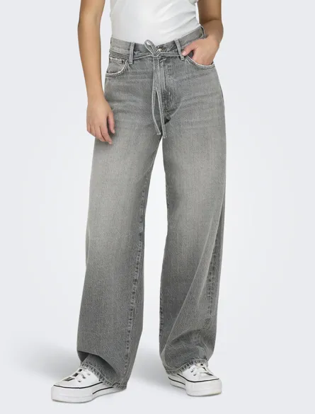 ONLGIANNA Straight Fit Jeans mit Gürtelschlaufen und mittlerer Taille