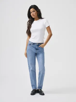 ONLEMILY Jeans med høj talje og lige pasform og lommer foran
