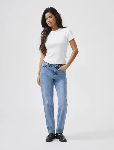 ONLEMILY Jeans med høj talje og lige pasform og lommer foran