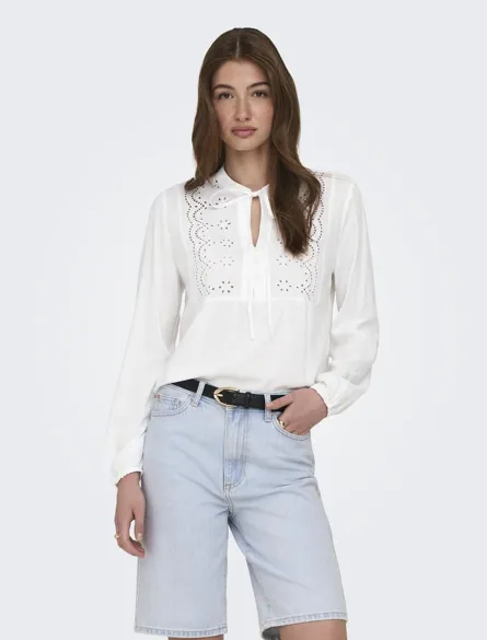 ONLLENNYO LS EMBROID V-NECK TOP NOOS WVN