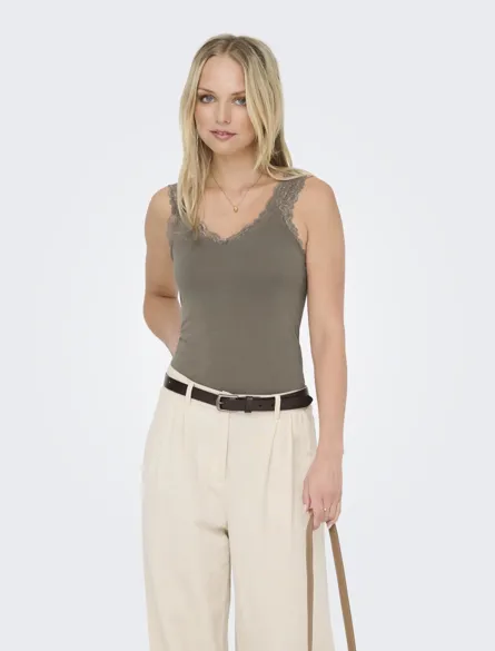 ONL30 FREE S/L SINGLET TOP CS JRS