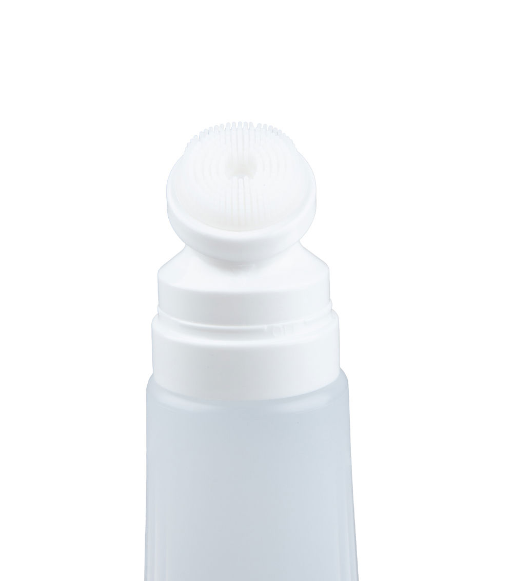 Silicone Brush Refillable Tube – Clear (120ml - 4.05 fl oz)