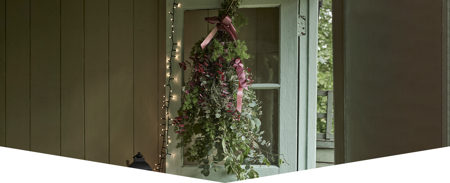 Create a festive eco swag