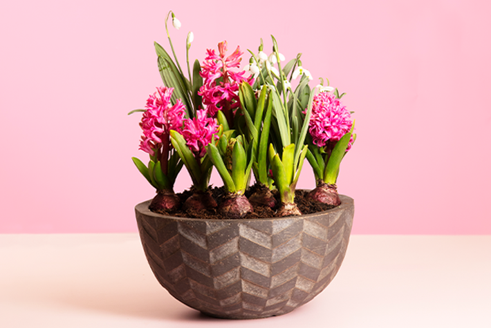 How to create a spring centrepiece