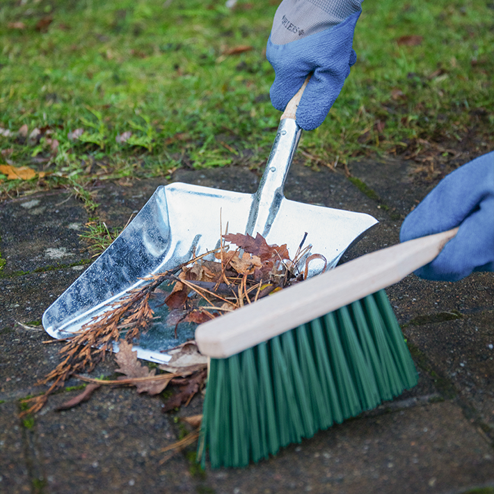 Tools for tidying and maintaining your garden