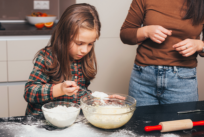 Make mint-scented modelling dough