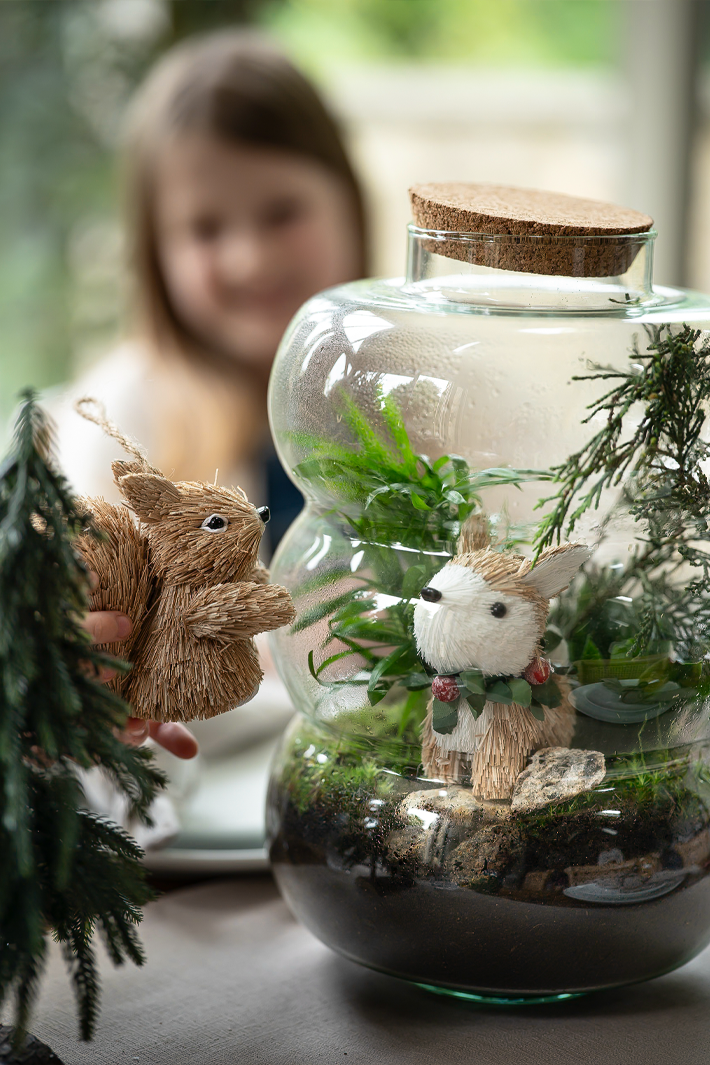 How to create a woodland glass centrepiece