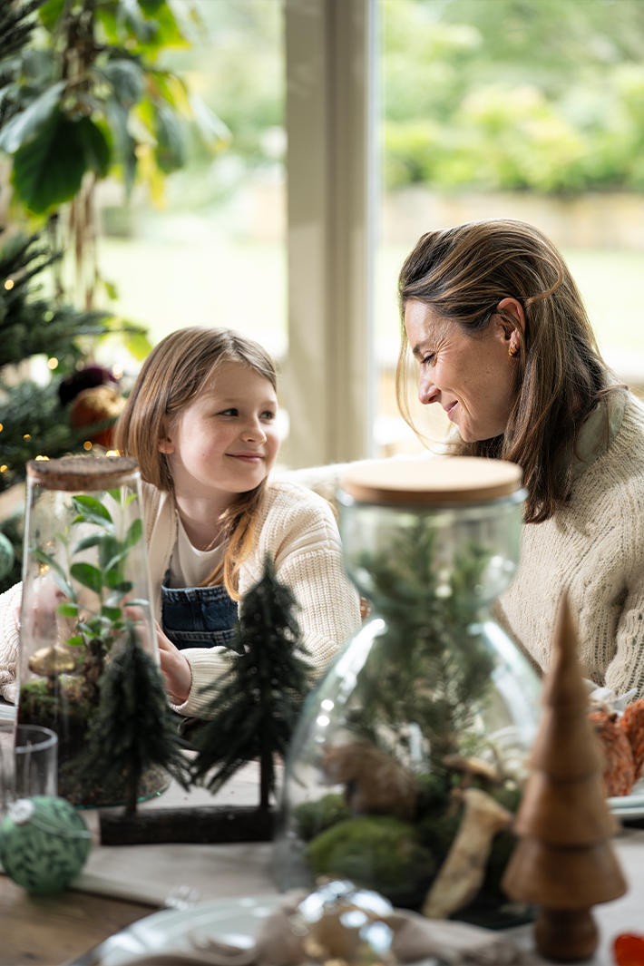 How to create a woodland glass centrepiece