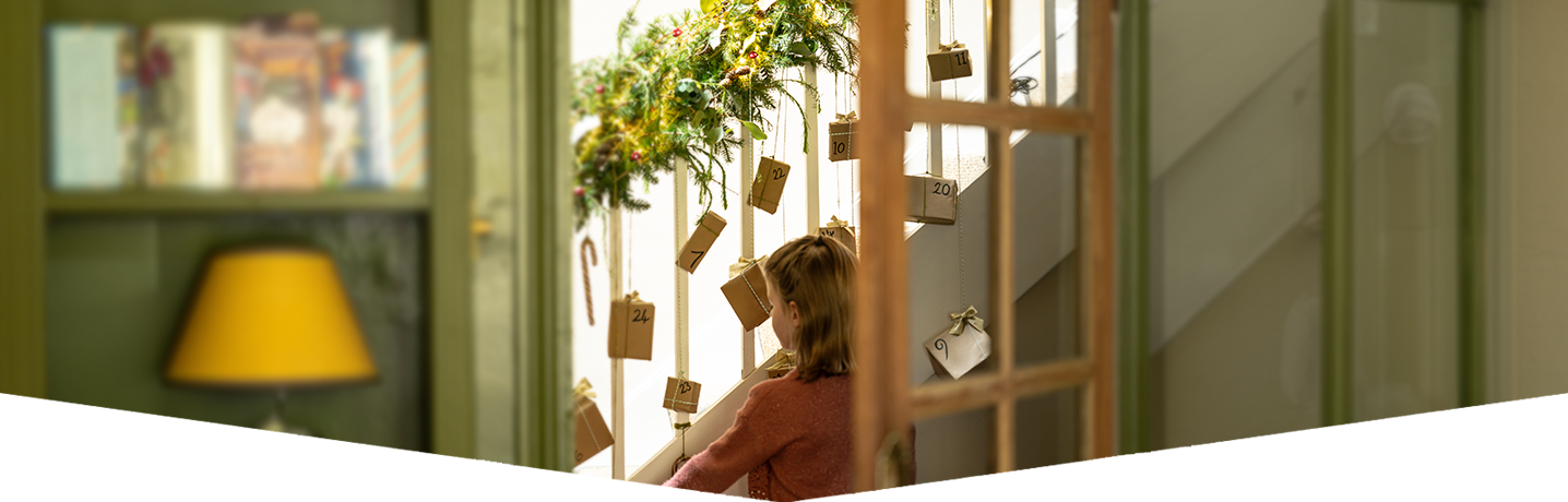 How to create a hanging advent calendar