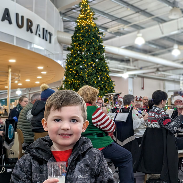 Thomas at Christmas Shopping Night