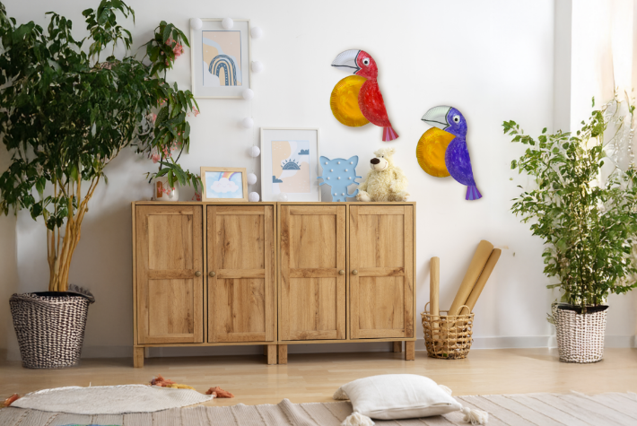 Create a paper plate parrot