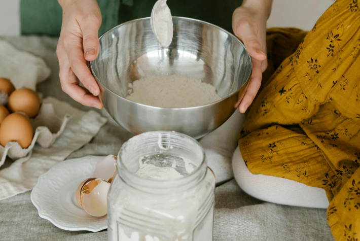 Make your own orchard fruit muffins